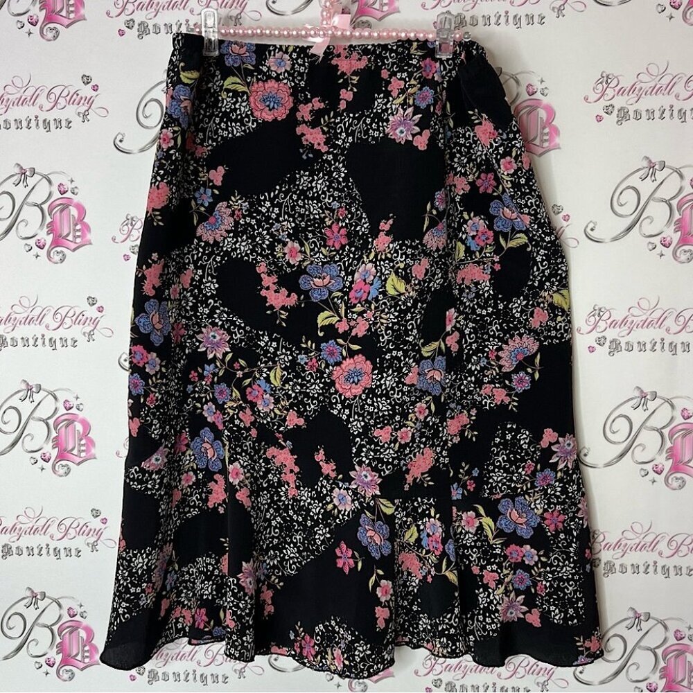 Skirt ruffle hem bottom flowers bright pink purple blue white Floral Black Skirt